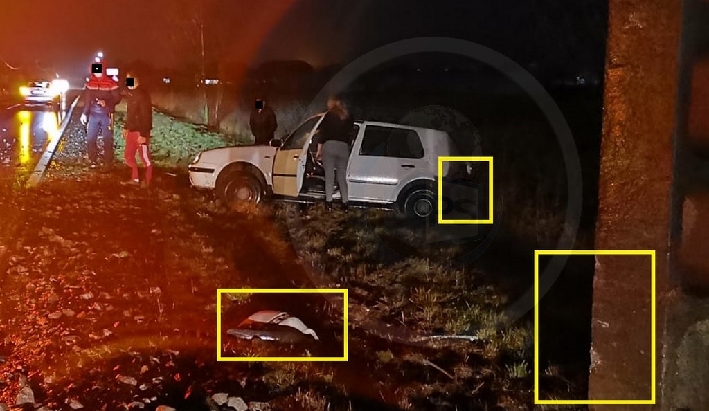 FOTO. Accident rutier în județul Satu Mare. O șoferiță a derapat cu mașina, lovind un stâlp