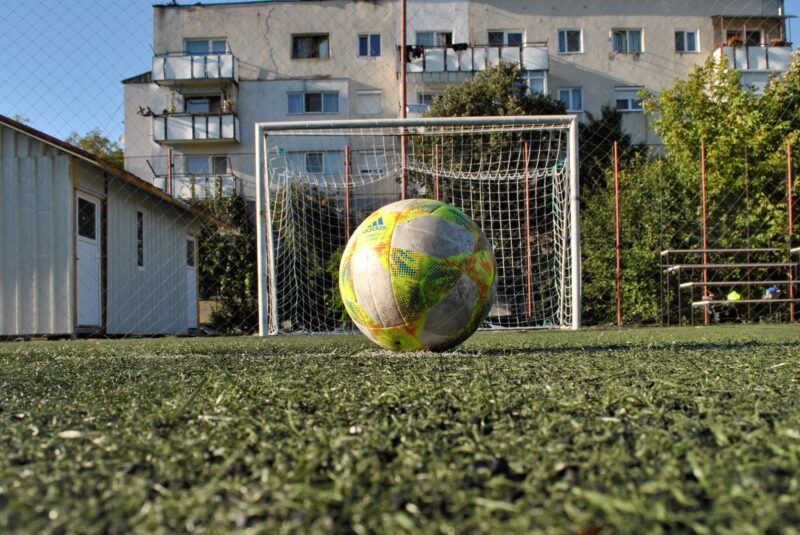 Ai chef de mișcare? Profită de noua bază sportivă „La dâmburi” din Micro 17