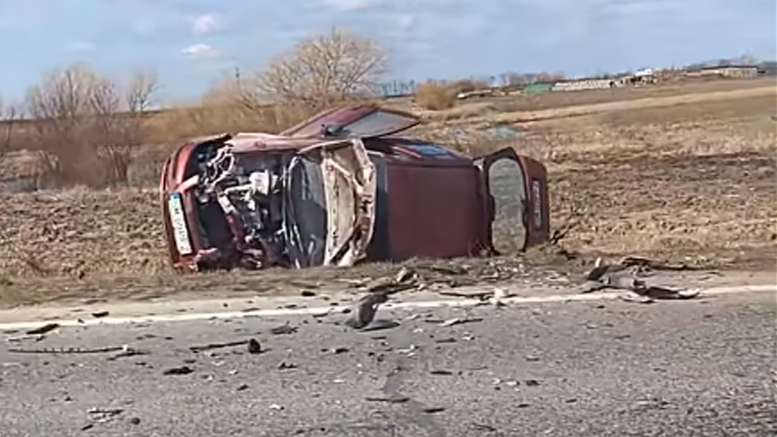 VIDEO. Mașină din Satu Mare implicată într-un accident cu patru răniți