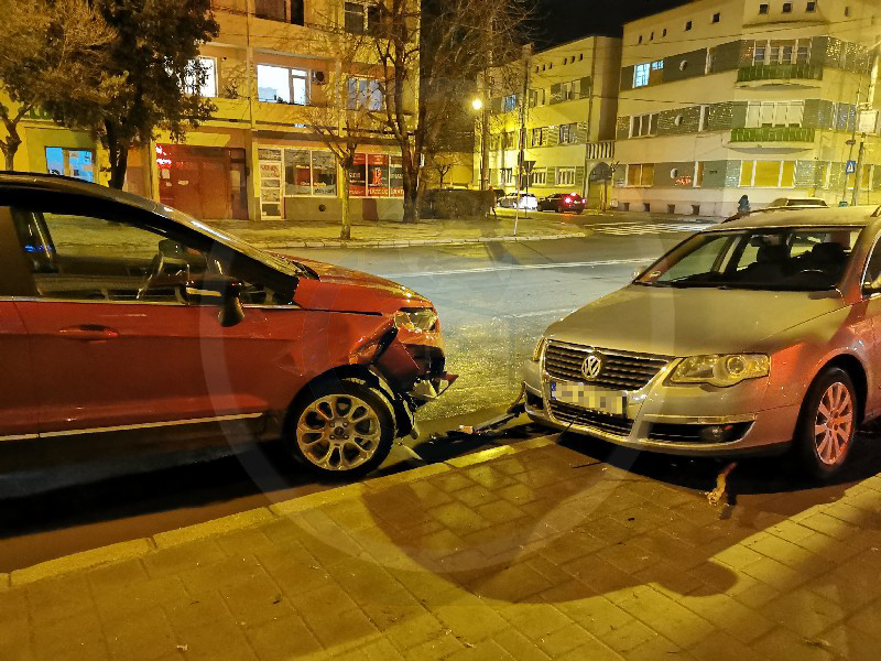 FOTO. Un nou accident aproape de zona centrală a Sătmarului. Un tânăr a pierdut controlul volanului.