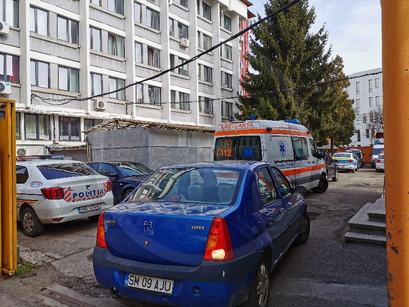 Frații polițiști ies din arest și merg acasă. Apreciați de colegi, buni profesioniști