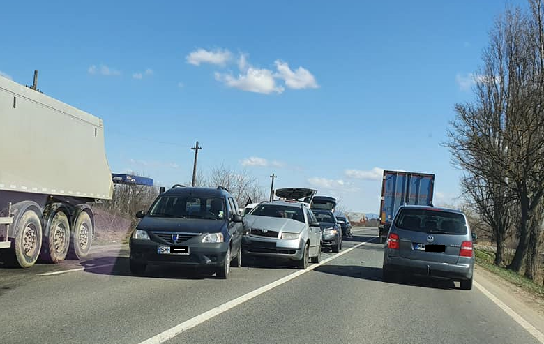 FOTO. Accident în lanț pe DN19, Satu Mare - Botiz. Circulația, restricționată parțial