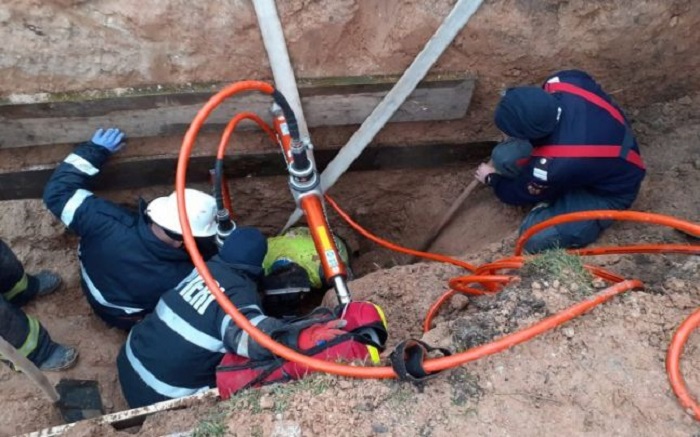 FOTO/VIDEO. Sătmărean decedat, după ce a fost îngropat de viu. Nu a mai putut fi salvat