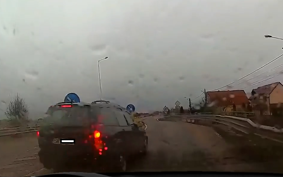 VIDEO. Inconștiență pe DN19, în județul Satu Mare. La un pas de o tragedie