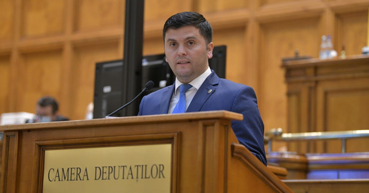 VIDEO. Adrian Cozma se opune legii care limitează creșterea porcilor. "Este împotriva satului românesc"