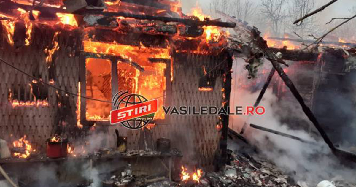 FOTO/VIDEO. Tragedie în județul vecin. Trei persoane au ars de vii în propria lor casă