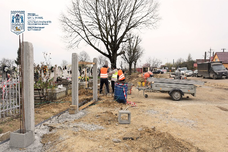FOTO. Térfigyelő kamerákat szerelnek a temetőbe