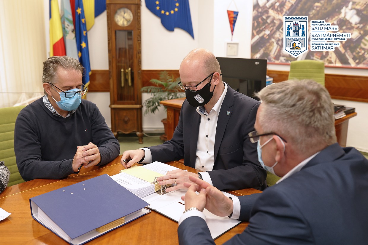 FOTO. Satu Mare are contract pentru repararea străzilor. Milioane pentru o firmă din Cluj