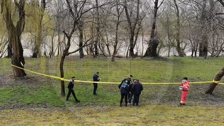 Descoperire dramatică pe malul Someșului, la Podul Galben. Femeie decedată, Poliția a deschis o anchetă