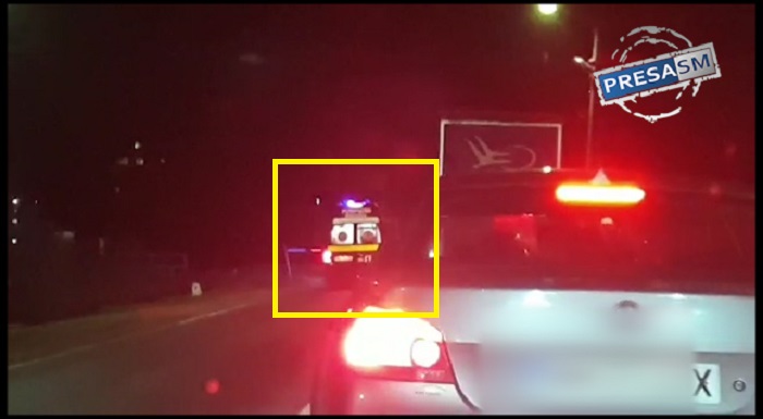 VIDEO. Ambulanța ținută 15 minute la bariera CFR, pe DN19. Pacientul poate aștepta