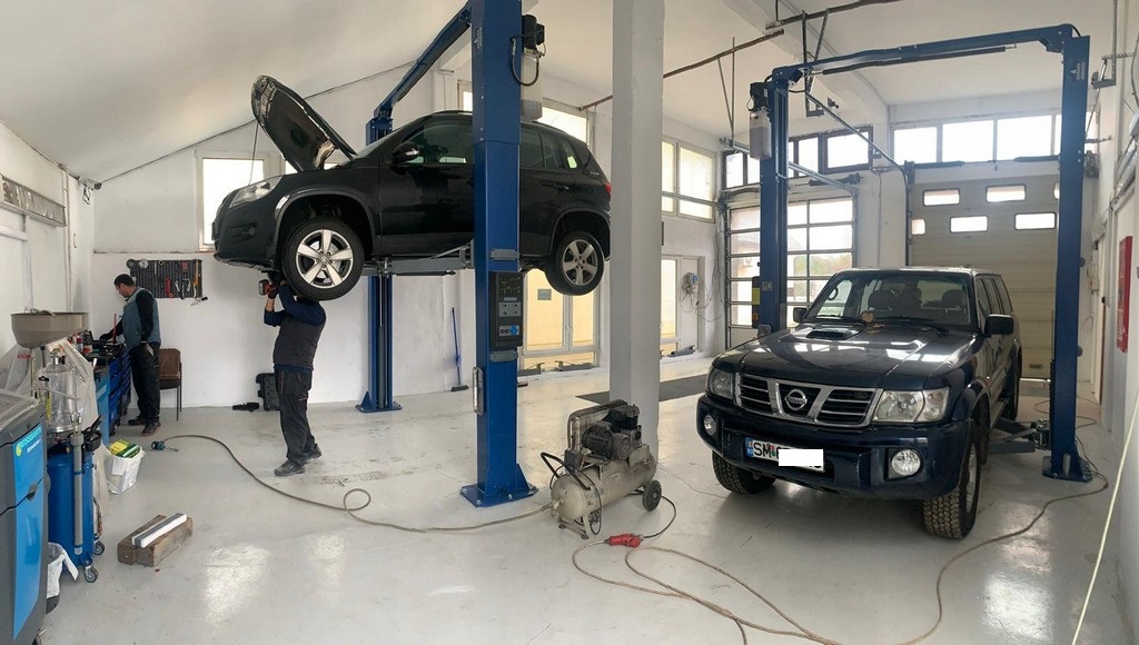 Ce nu trebuie să îți lipsească într-un service auto – nu uita de aceste lucruri!