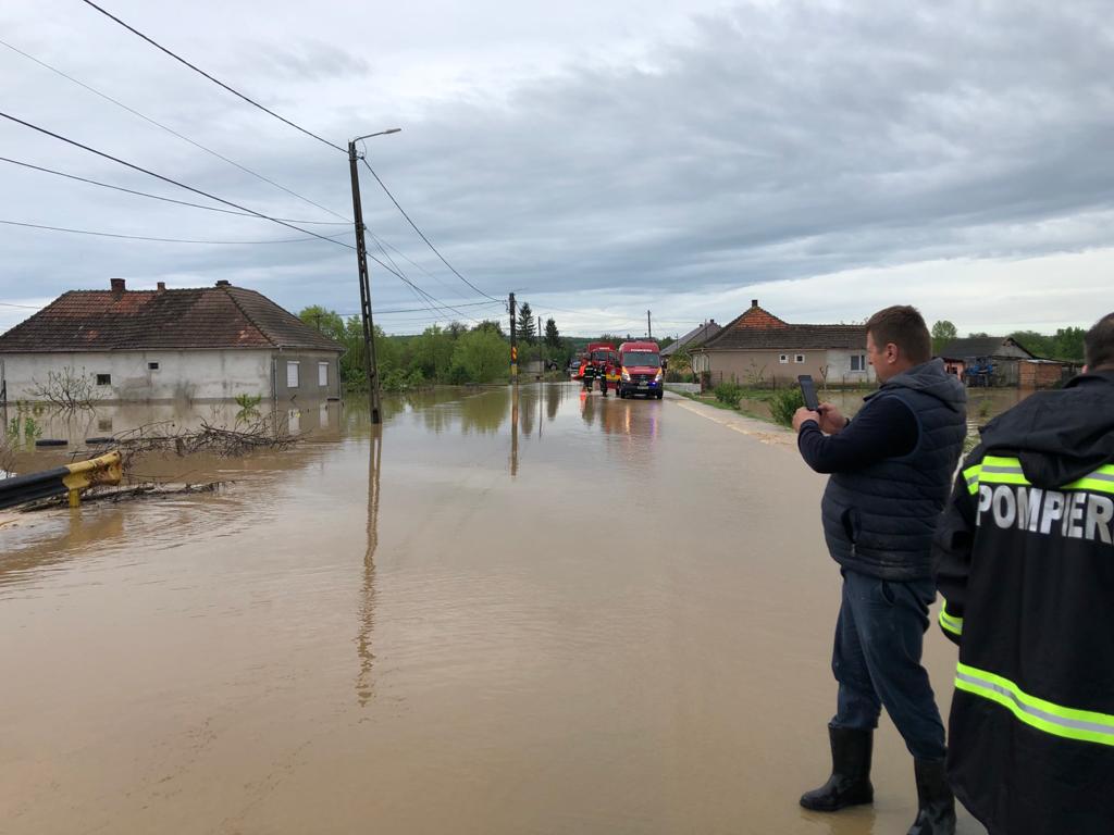 Pericol de inundații la Satu Mare, din cauza precipitațiilor abundente