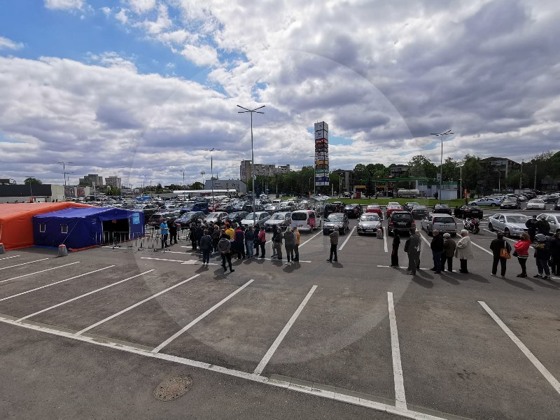 FOTO/VIDEO. Maratonul vaccinării la Satu Mare: Aproape 600 de sătmăreni vaccinați în a doua zi