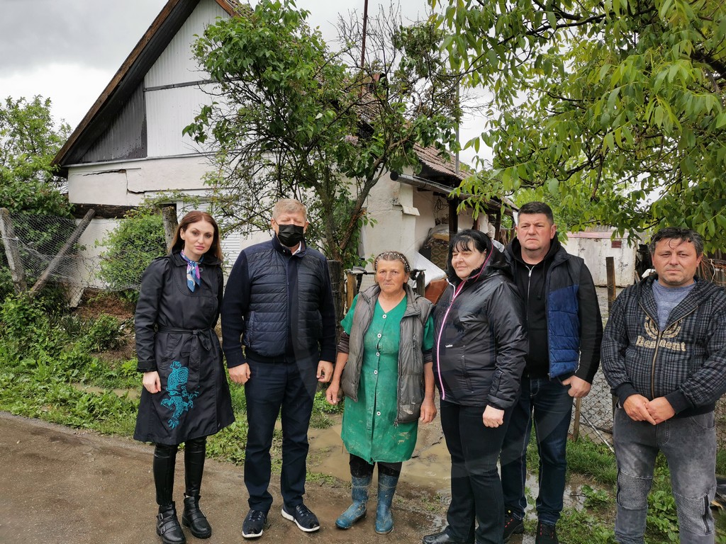 VIDEOREPORTAJ. Gest din inimă: casă reconstruită de la zero și ajutoare pentru sinistrații din Rătești