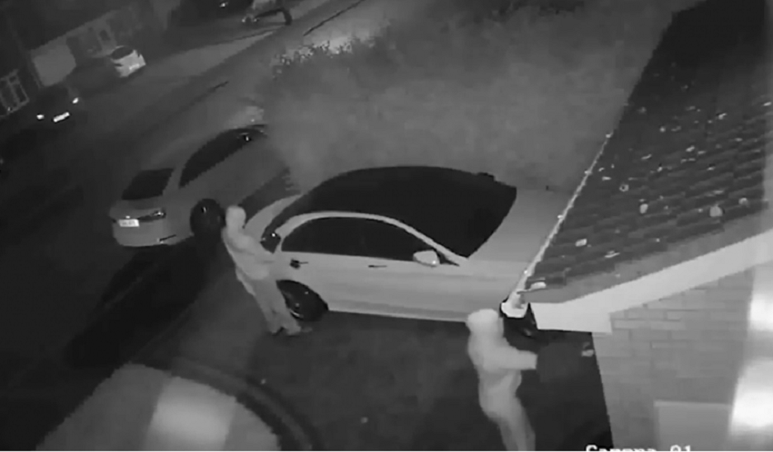 Povestea unui furt de mașină, ca-n filme, comis de doi tineri din Satu Mare. Unul nu avea nici permis