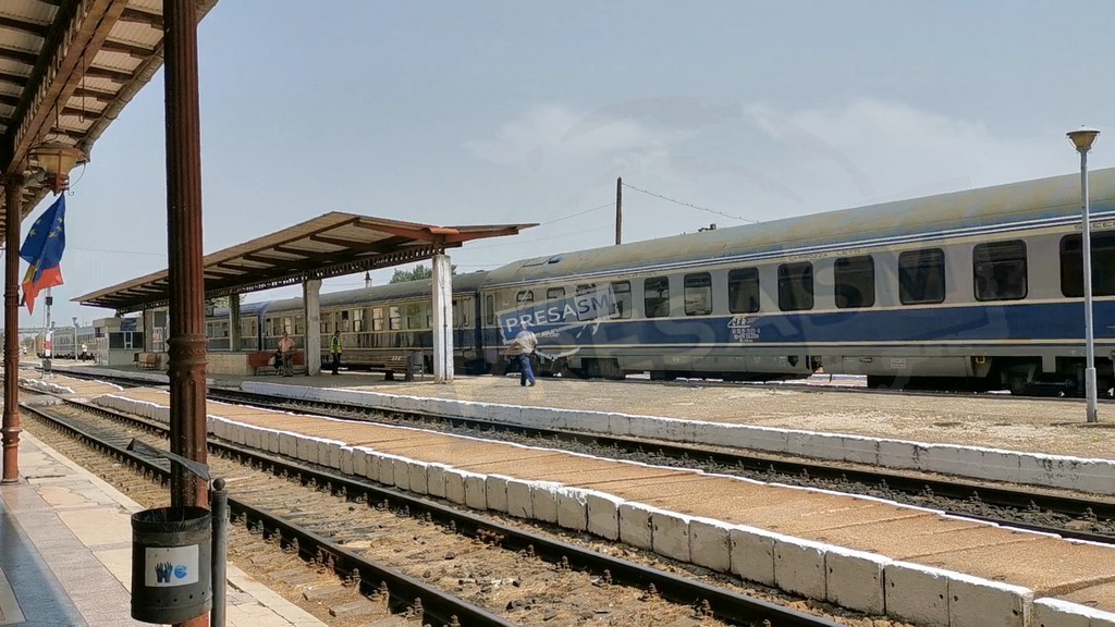 Pornesc trenurile spre litoral din Satu Mare. La ce oră este programat Mangalianul