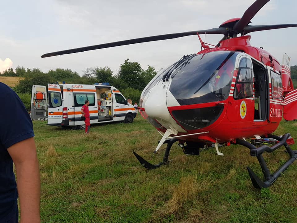 Sătmărean implicat într-un accident grav. A fost chemat elicopterul SMURD în ajutor