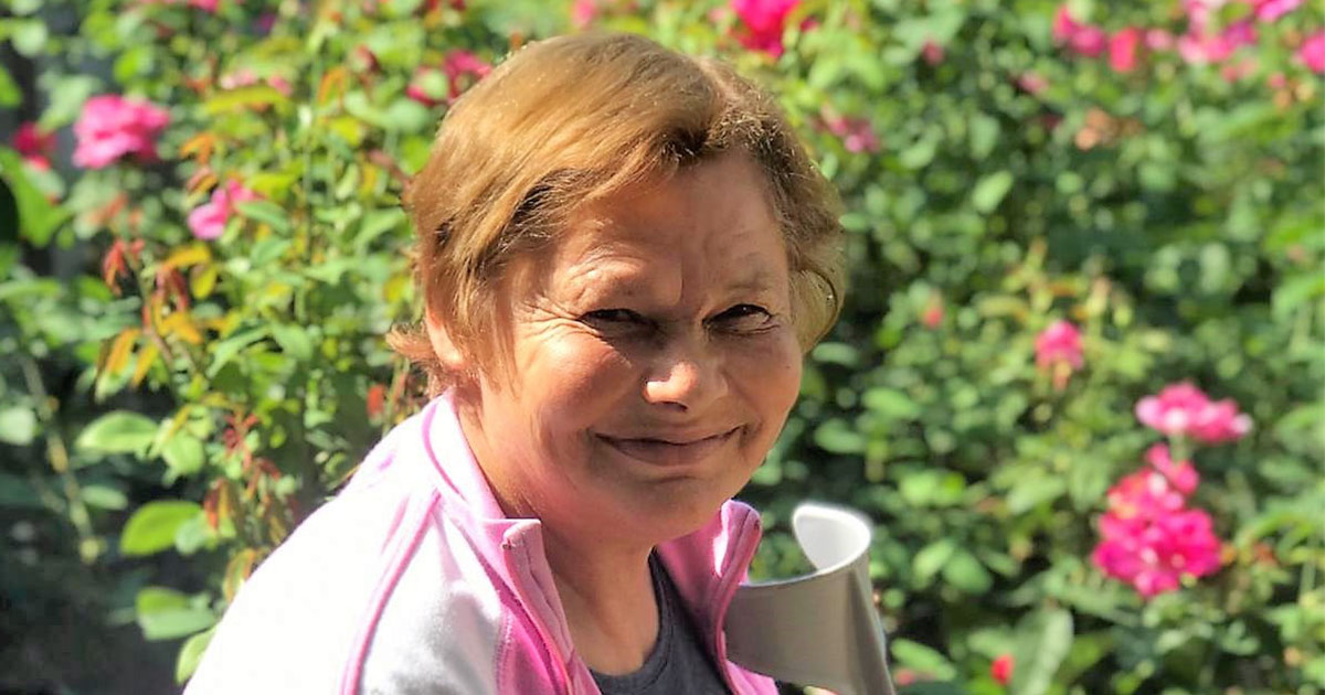 FOTO. Povestea tristă a lui Katalin, sătmăreanca care a trăit pe stradă și a rămas fără picioare