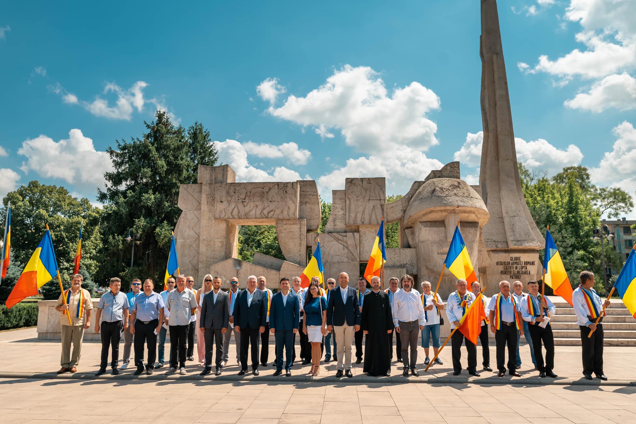FOTOGALERIE. Mesaj hotărât al deputatului Adrian Cozma: ”Carei, pământ românesc!”