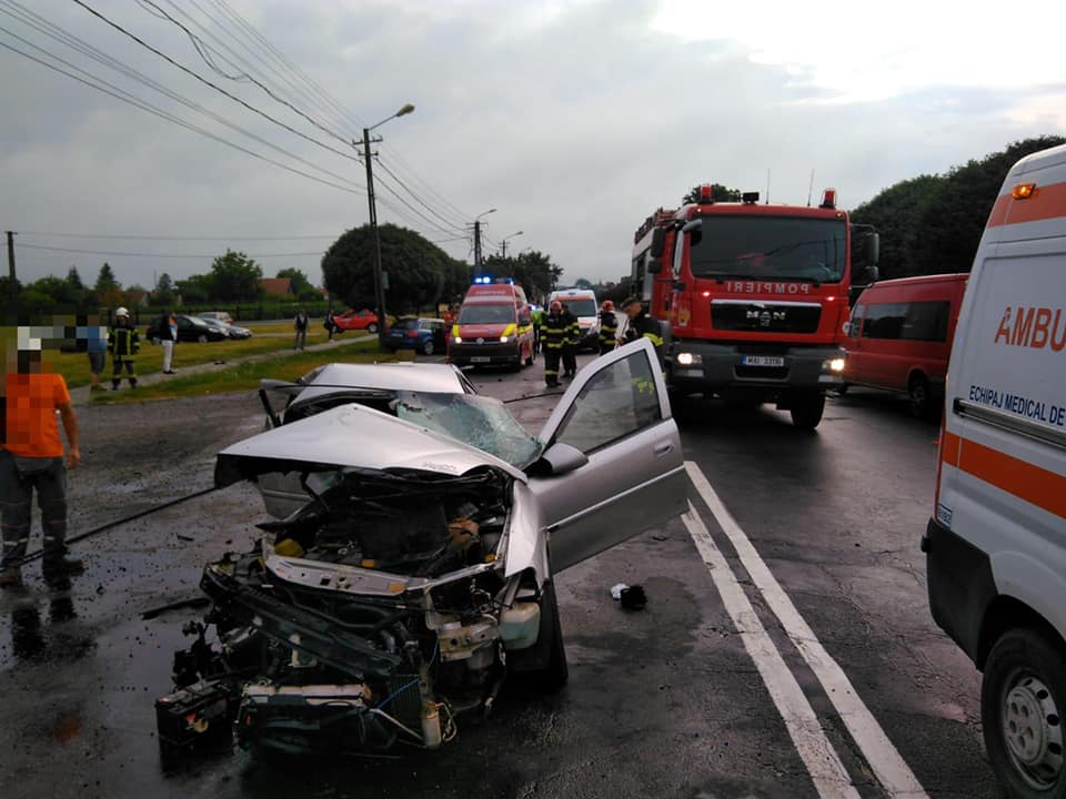 FOTO/VIDEO. Șofer decedat într-un accident tragic la Carei. Poliția a stabilit cine ar fi vinovatul