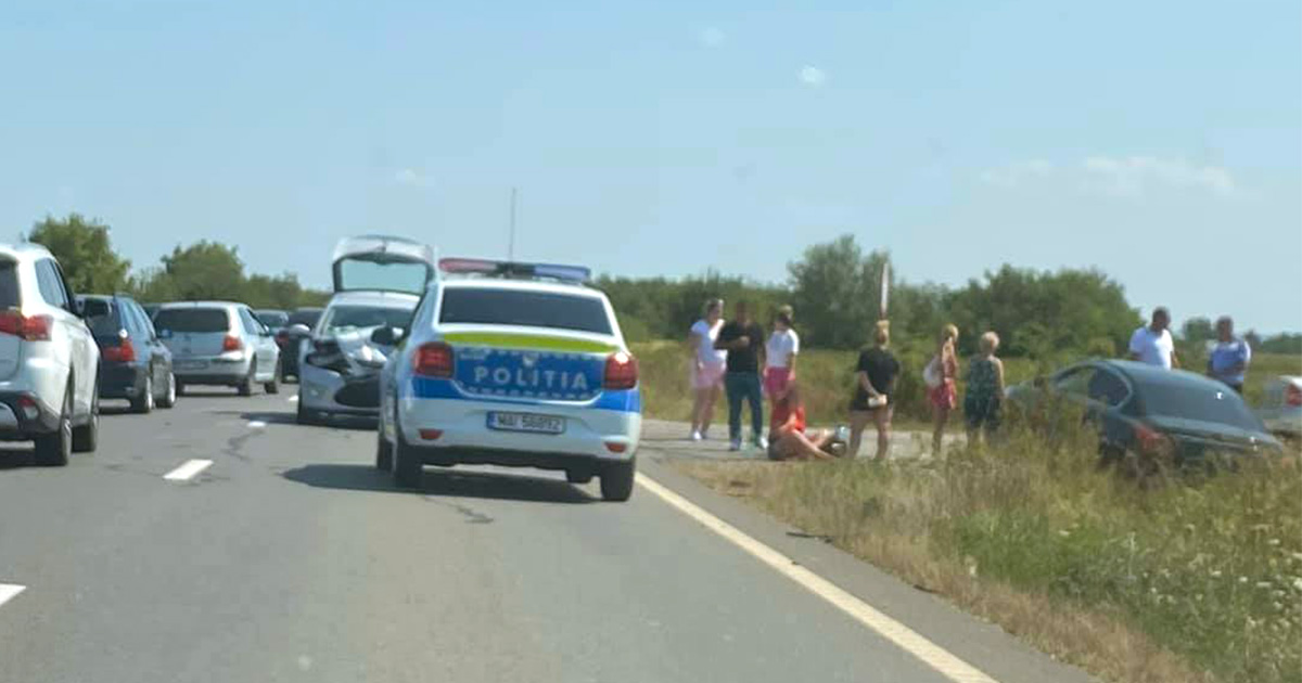 Accident în lanț. Doi șoferi din Satu Mare, victimele unei șoferițe (19 ani)