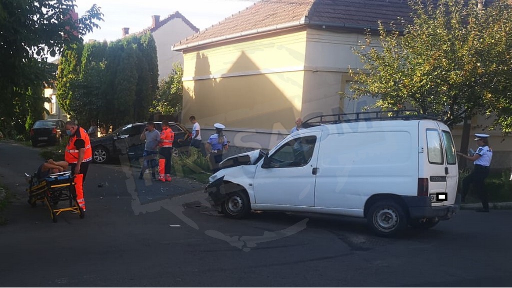 FOTO/VIDEO. Súlyos baleset a Soarelui negyed környékén