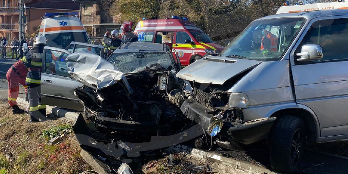 FOTO/VIDEO. Accident cu DOI morți în județul Satu Mare! Alte trei victime, la Urgență