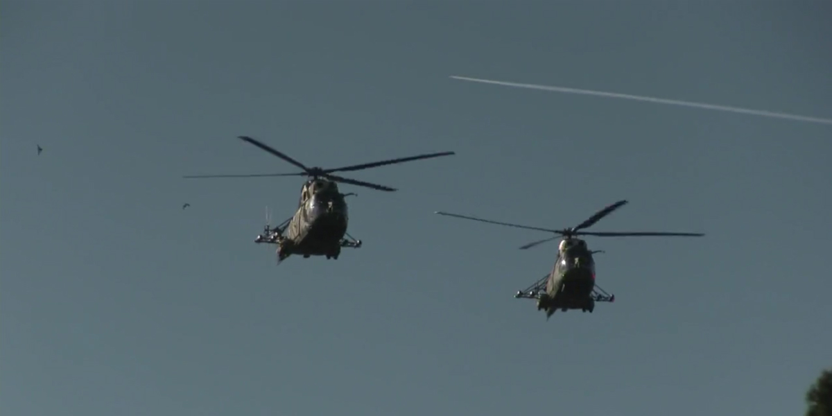 Survol cu elicoptere militare la Satu Mare. Caravana Forțelor Aeriene Române ajunge la noi în județ