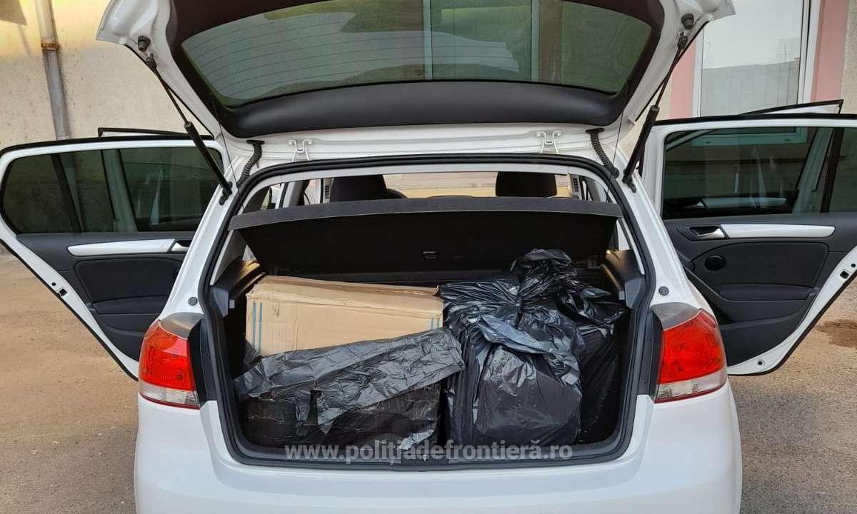 FOTO. Tânăr sătmărean, tras pe dreapta de polițiștii de frontieră. L-au lăsat și fără mașină