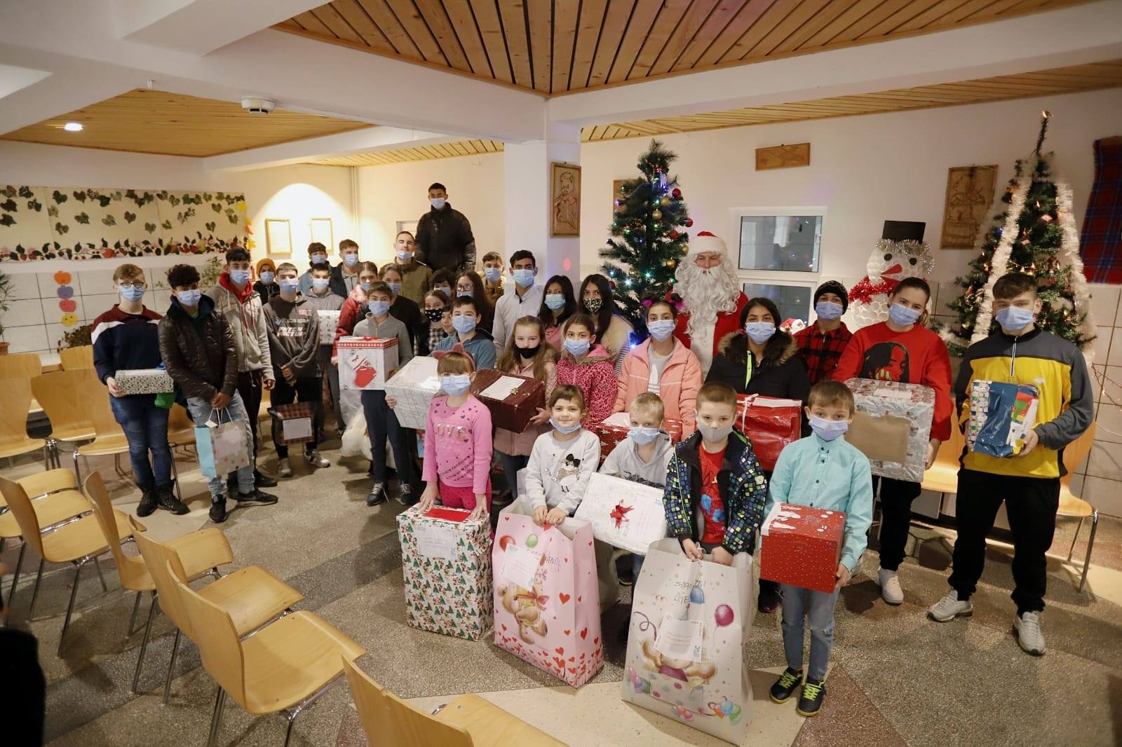 Peste 500 de copiii nevoiași din județul Satu Mare vor primi cadouri în acest an