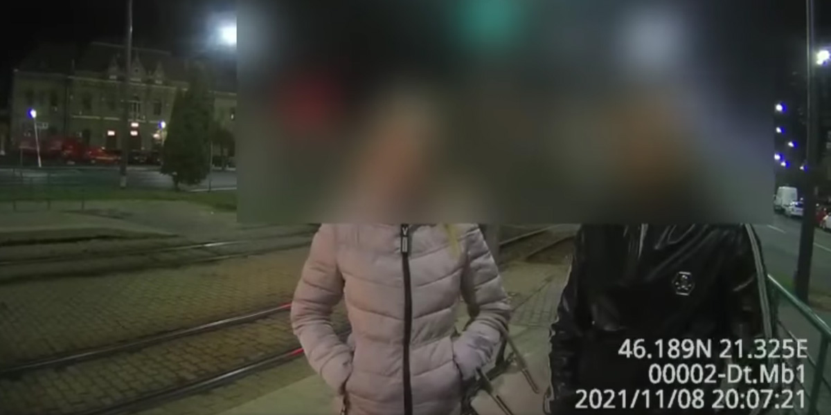 VIDEO. Tânăr confirmat cu COVID-19, fără mască, la plimbare cu tramvaiul. L-au prins jandarmii