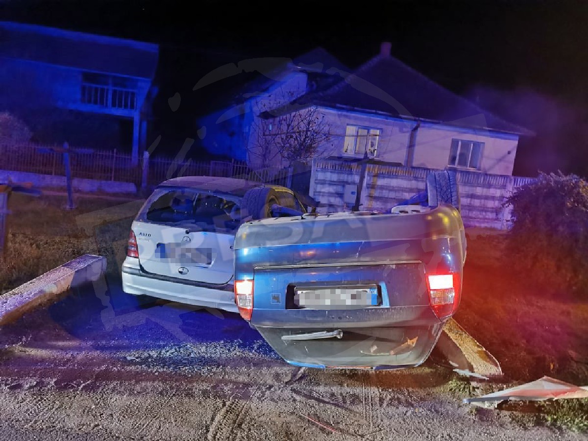 FOTO. Tânărul care s-a răsturnat cu mașina și a plecat s-a prezentat azi la Poliție