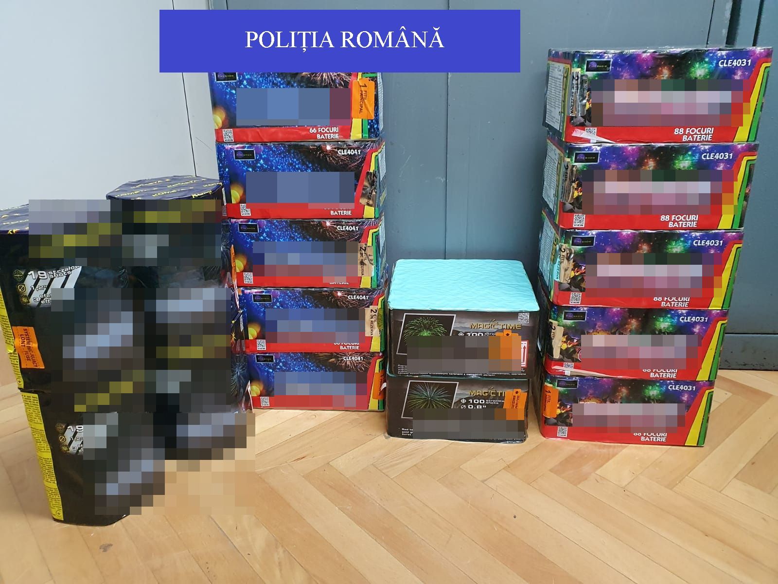 FOTO. Gașcă de tineri din Satu Mare, prinsă cu un arsenal întreg de artificii