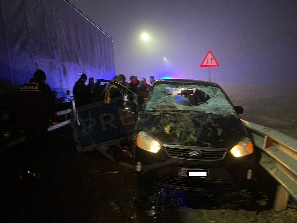 FOTO/VIDEO. Italianul fugar a scăpat doar cu o amendă, după ce a spart mai multe baraje ale Poliției. Internat la Psihiatrie