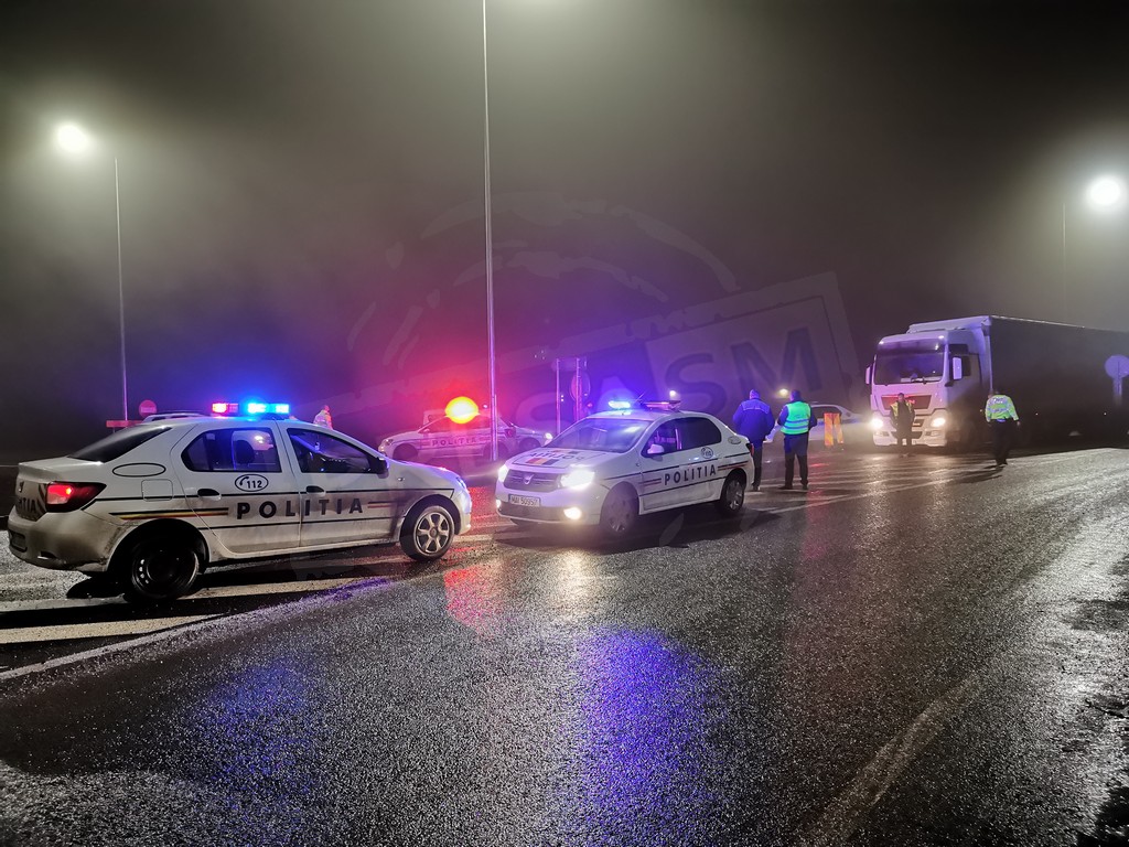 Culmea prostiei! Beat la volan, un șofer se ținea de șicane, în județul Satu Mare