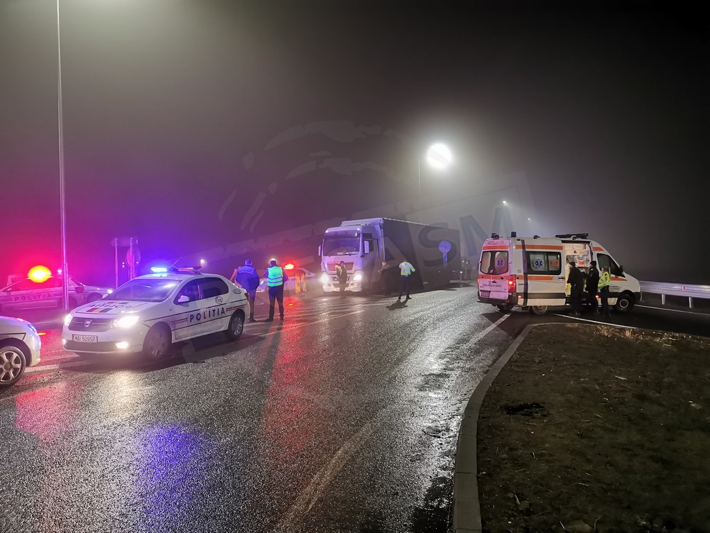 Sătmărean în stare critică. Lovit de mașină, șoferul a fugit. Prins cu mascații