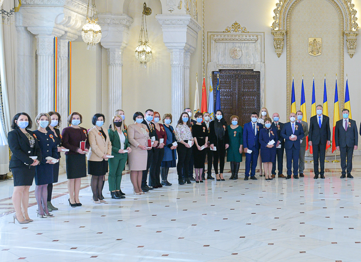 Doi medici din județul Satu Mare, decorați de președintele României!