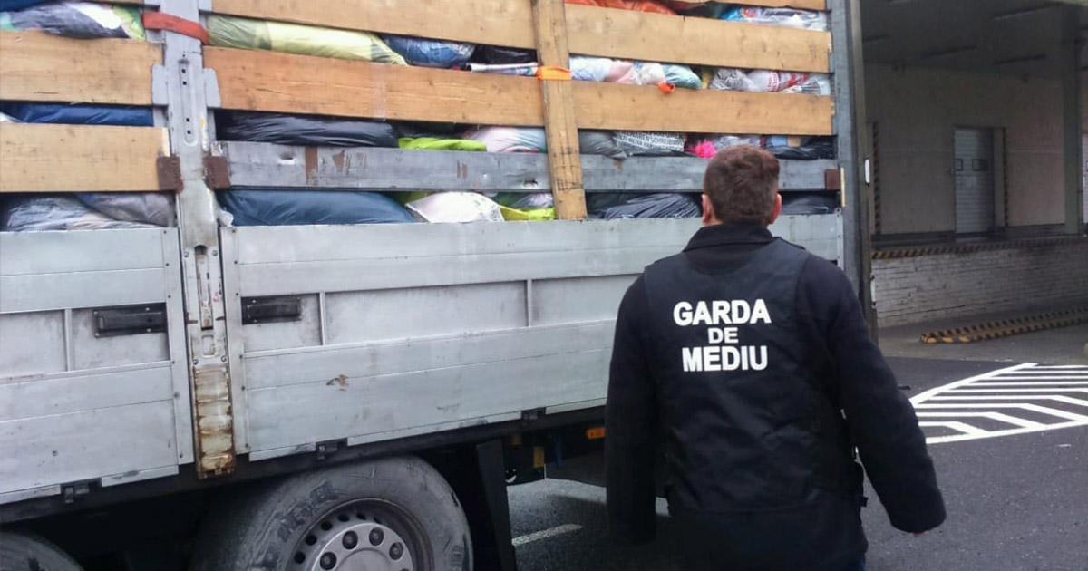 O firmă din Satu Mare importa tone de deșeuri din aluminiu din Elveția. Frontieriștii sătmăreni le-au trimis înapoi