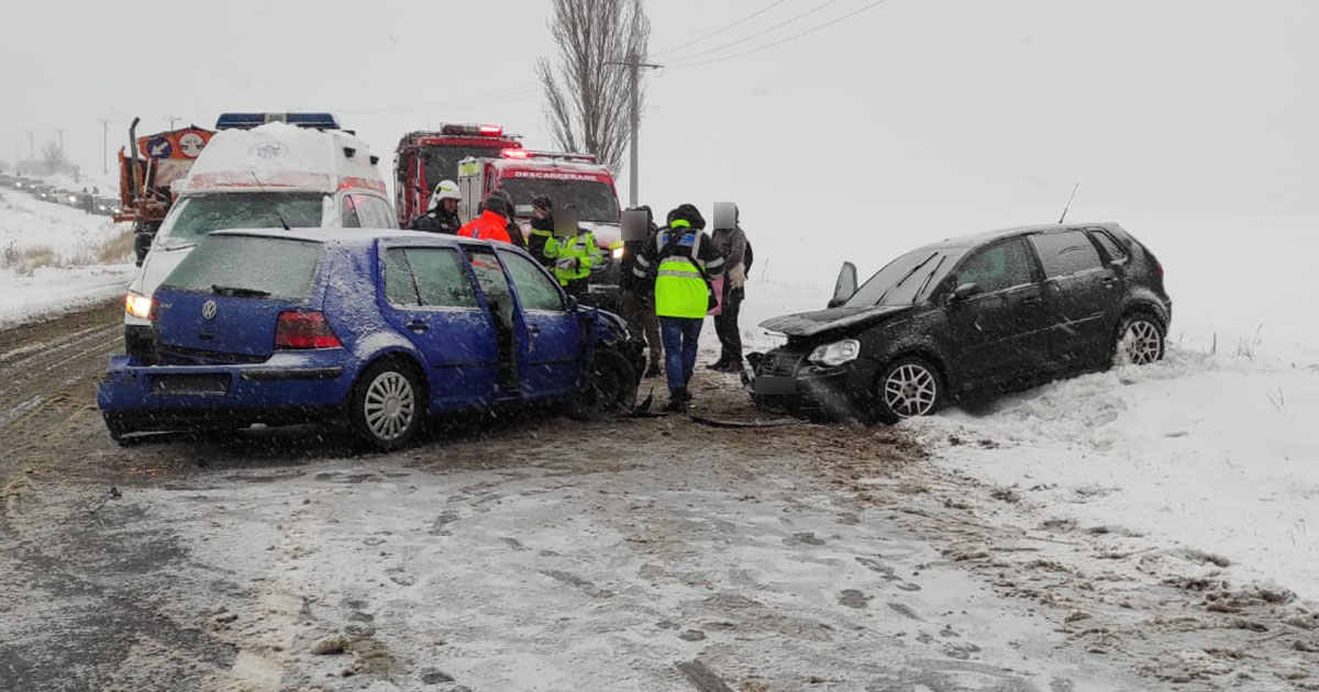 Accident în județul Satu Mare. Coliziune între două automobile