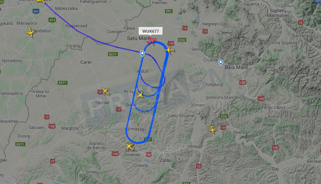 FOTO. Avionul Wizzair nu poate ateriza la Satu Mare. Aeronava survolează județul de două ore