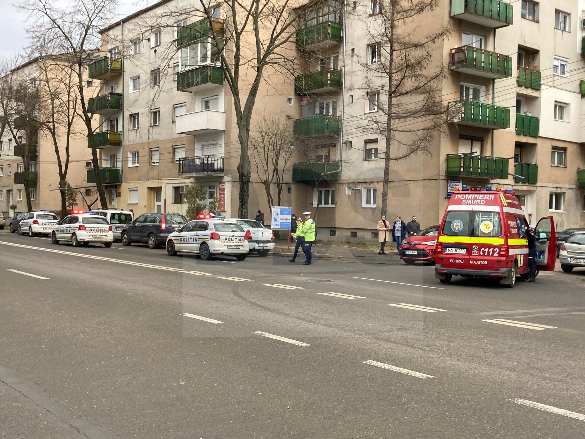 FOTOGALERIE. Accident cu victimă în Micro 17. Protagoniste: două conducătoare auto