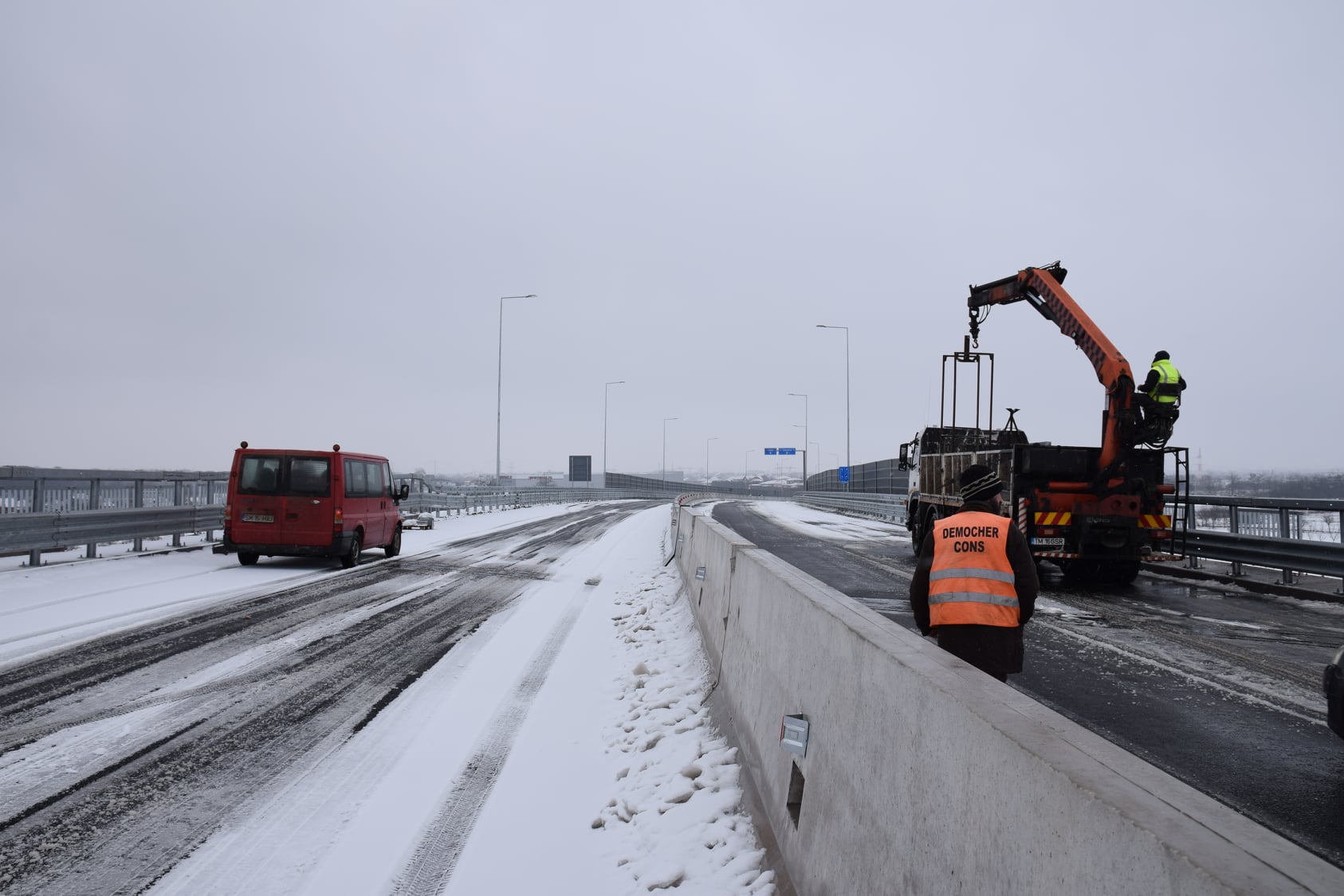 FOTO. Să îi mai credem?! Constructorul centurii Sătmarului promite că în MAI termină întreaga lucrare