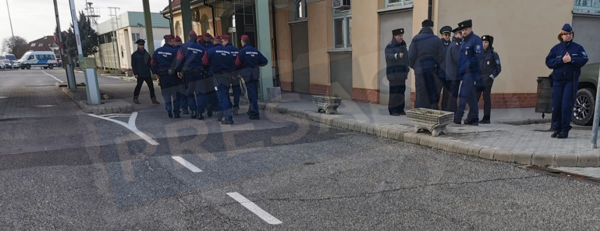 România convinge Ungaria să renunțe la restricțiile de la frontieră. Ucrainenii vor putea ieși și fără pașaport