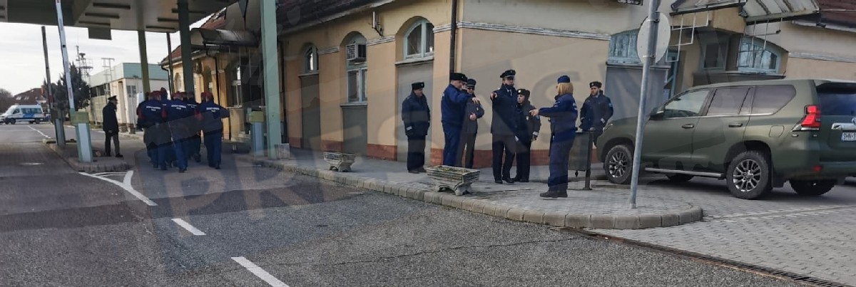 Zeci de mii de refugiați ucraineni au ajuns în județul Satu Mare. Ungaria i-a blocat temporar pe unii dintre ei