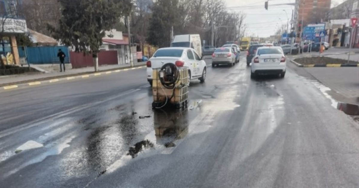 Amenda uriașă luată de o benzinărie care a vândut sute de litri de motorină într-un recipient de plastic