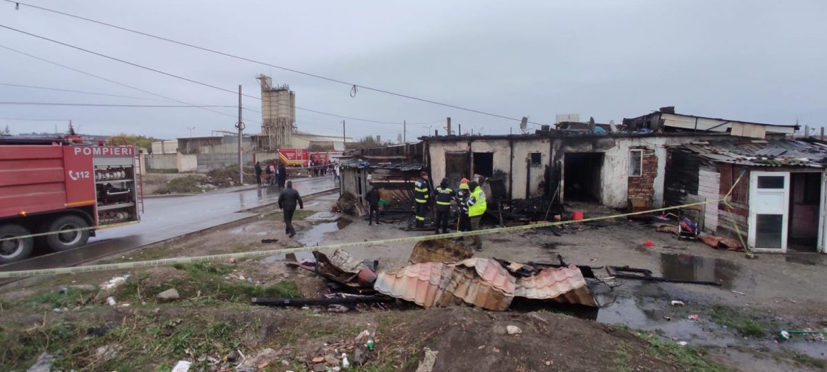 FOTO/VIDEO. Tragedie fără margini în județul Cluj. Patru copii și doi adulți au murit într-un incendiu