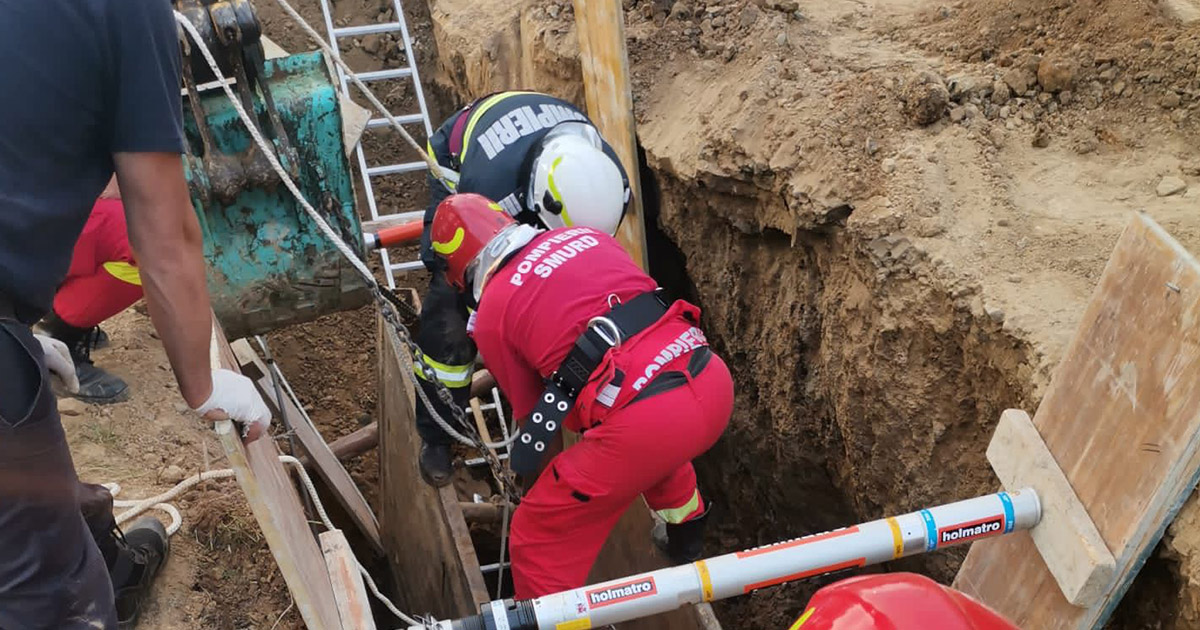 DRAMĂ în județ. Bunică (85 de ani) decedată după ce a căzut într-un șanț