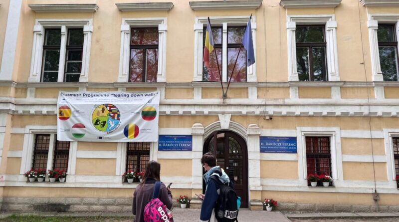 Un liceu romano-catolic din România, desființat de judecători. A fost înființat ilegal