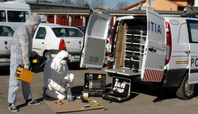 Crimă în Țara Codrului. Bărbat înjunghiat de iubită cu un cuțit de bucătărie