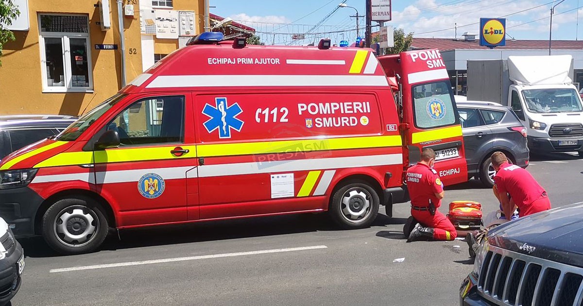FOTO. Un biciclist beat susține că a fost lovit de un Lexus. Șoferul a fost identificat în județul Satu Mare